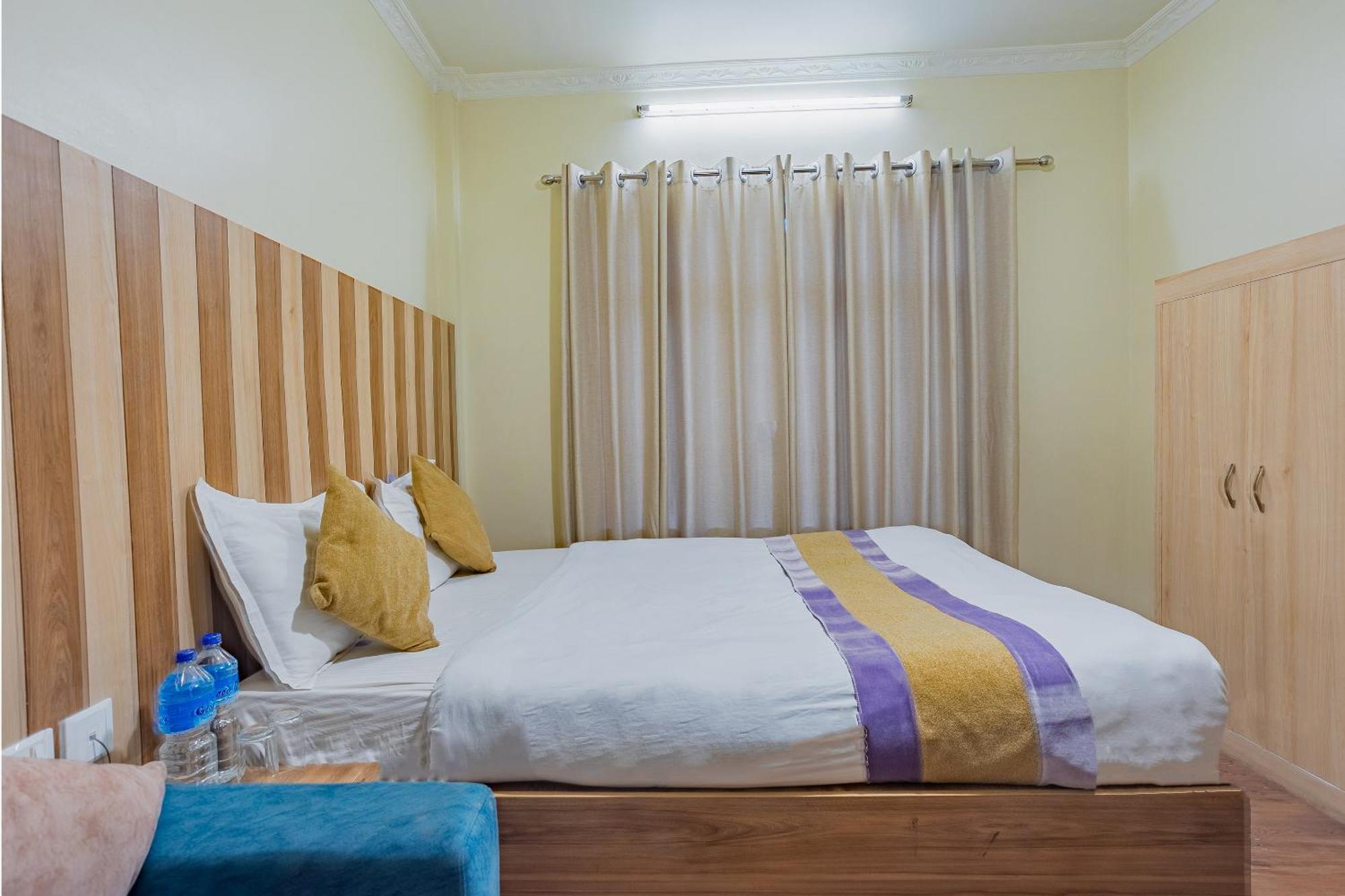 Oyo 821 Hotel Gauri Kathmandu Esterno foto
