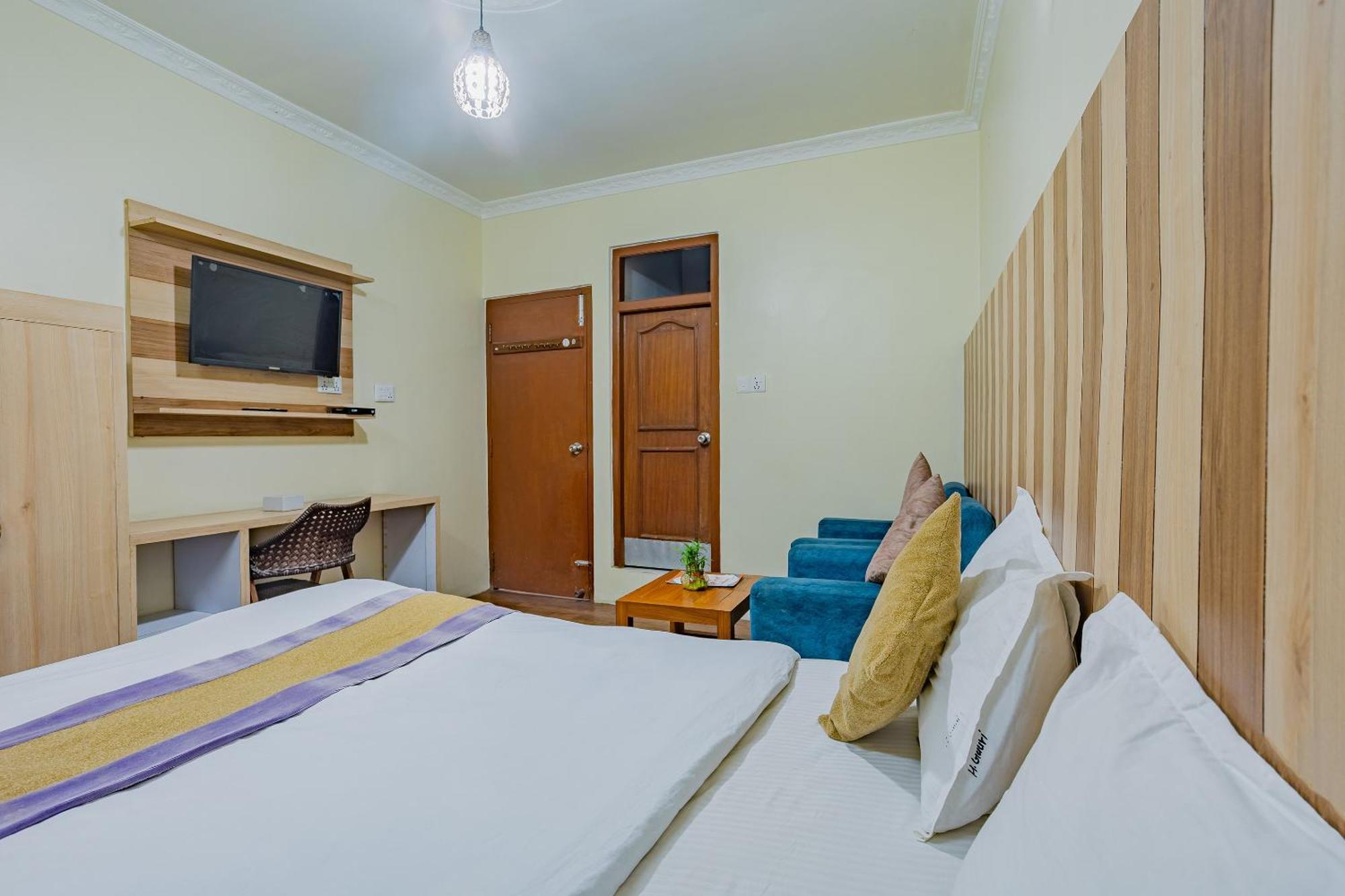Oyo 821 Hotel Gauri Kathmandu Esterno foto