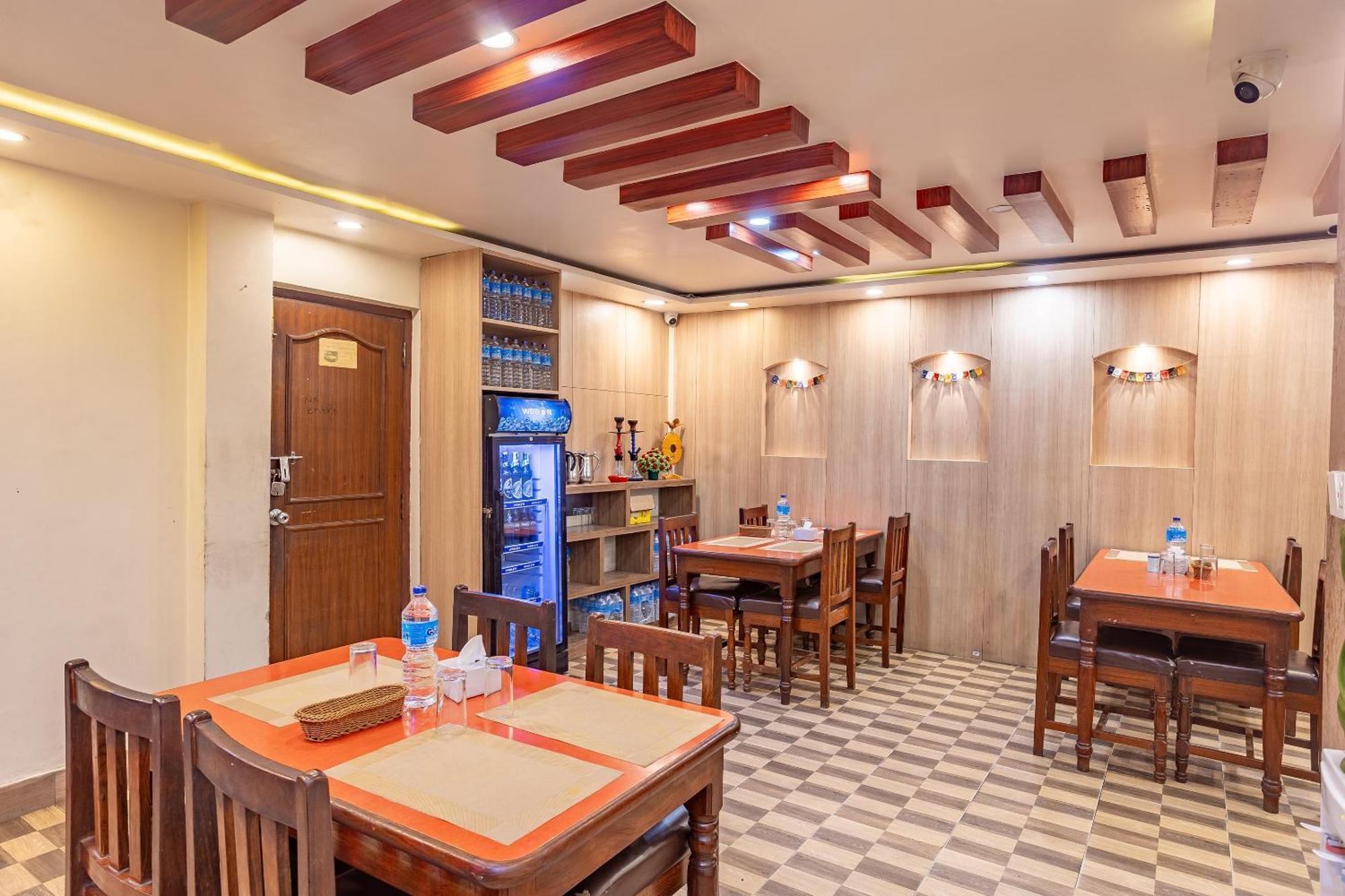 Oyo 821 Hotel Gauri Kathmandu Esterno foto