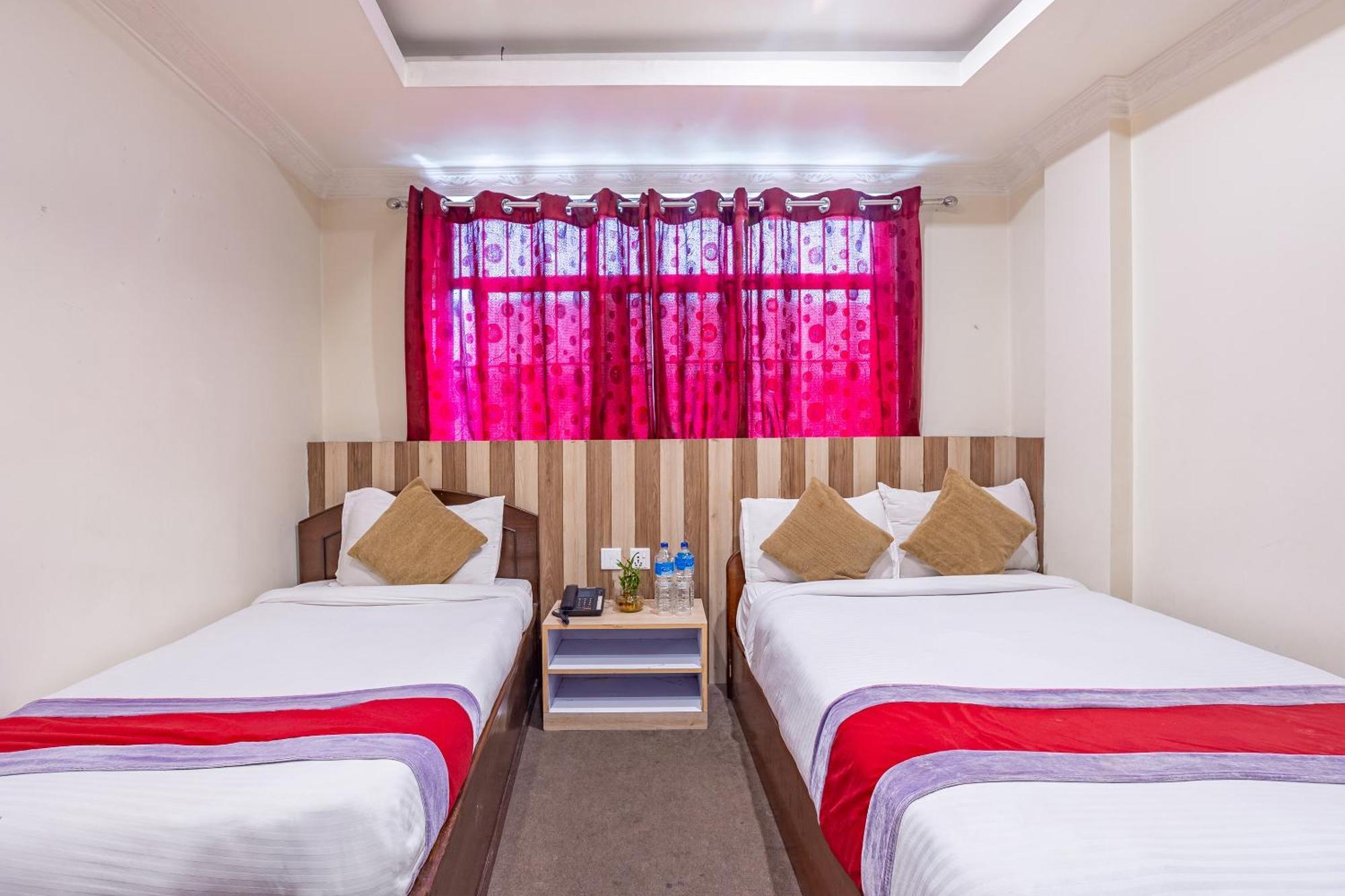 Oyo 821 Hotel Gauri Kathmandu Esterno foto